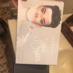 Morphe James Charles full eyeshadow pallet brand new never used